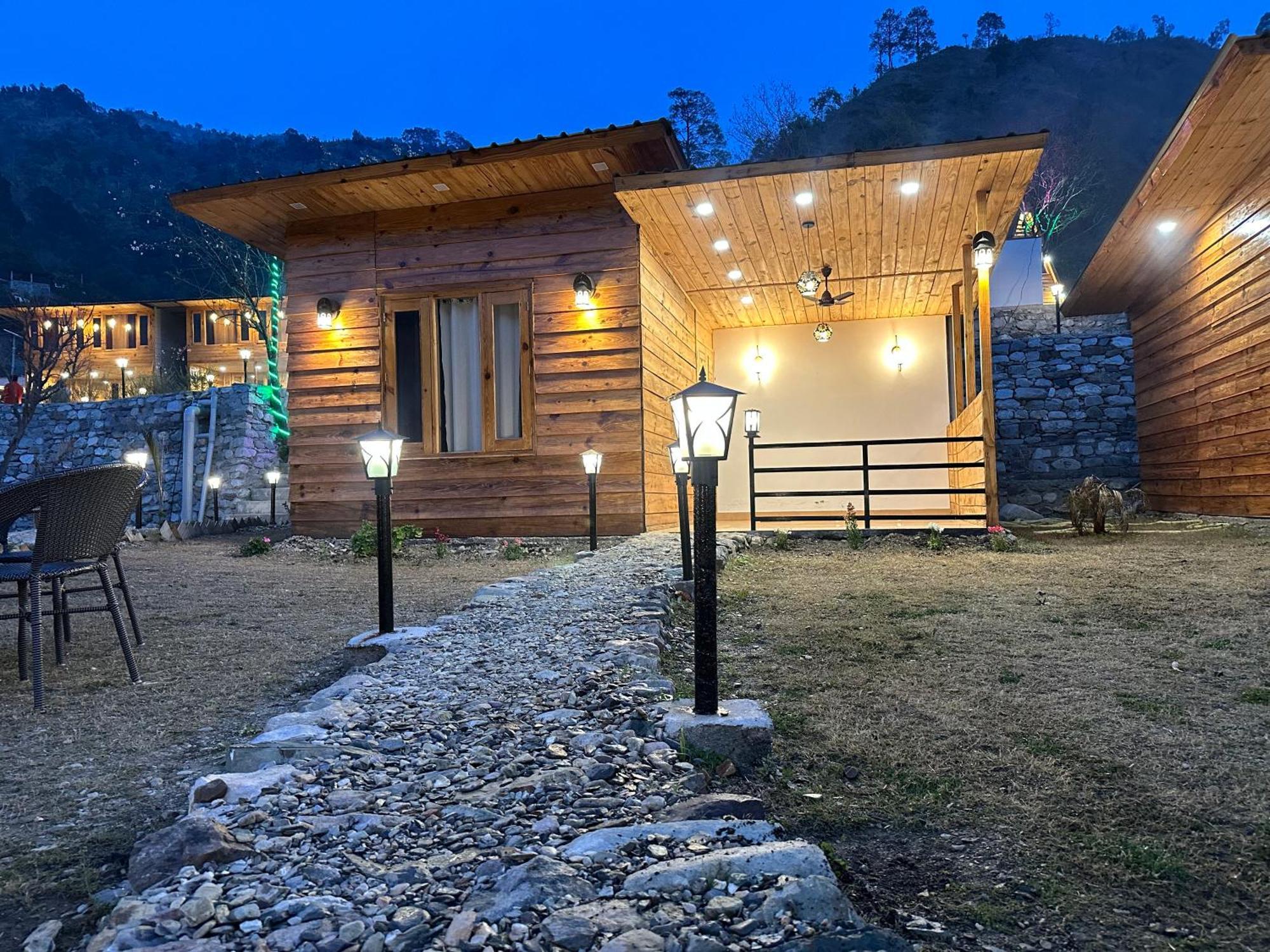 Cabana Riverside Resort - Kainchi Dham Nainital Exterior photo