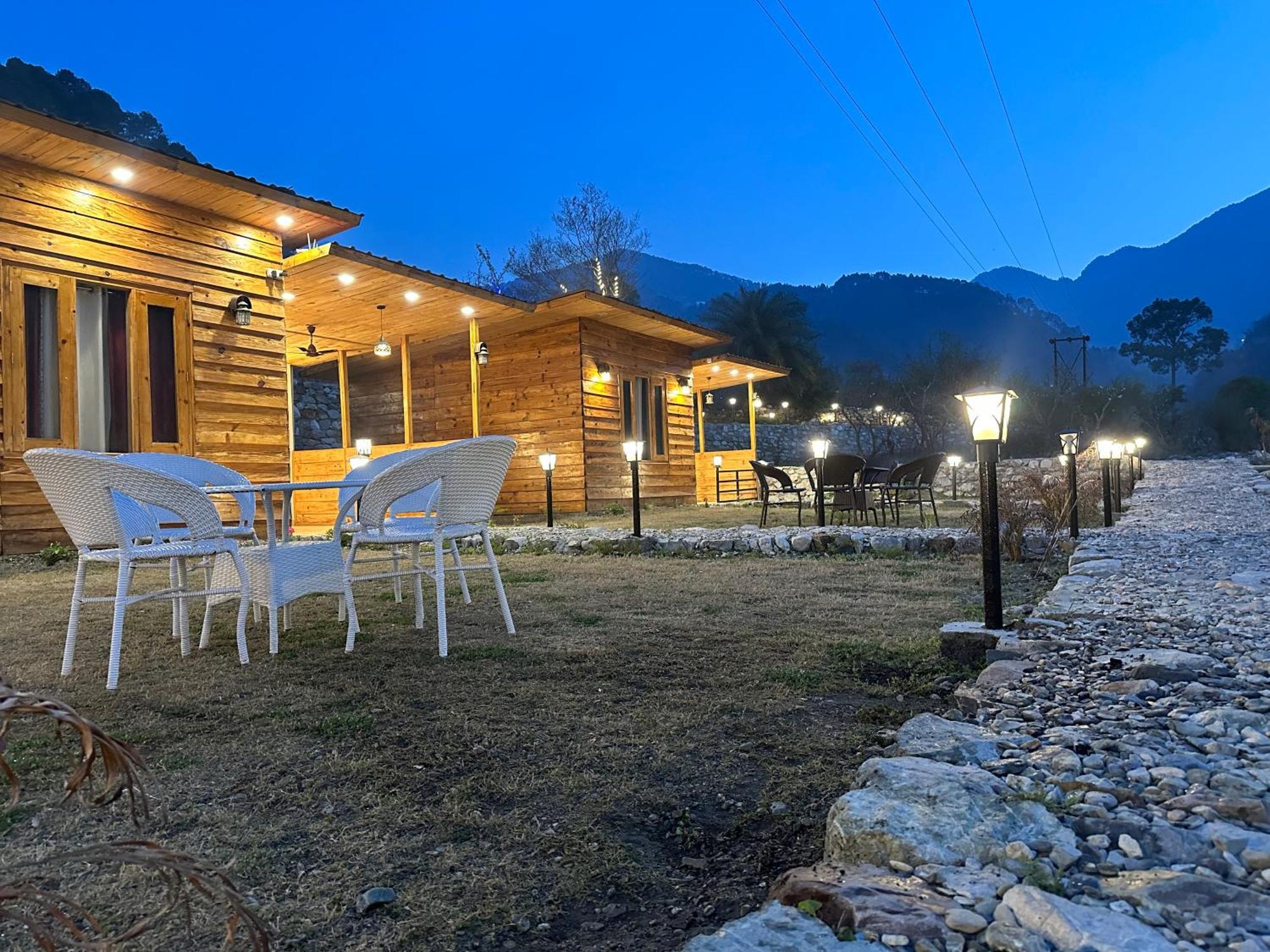 Cabana Riverside Resort - Kainchi Dham Nainital Exterior photo