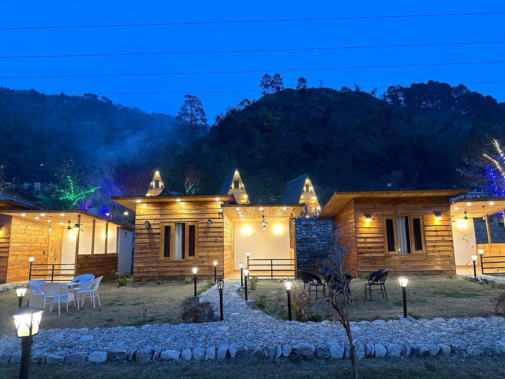 Cabana Riverside Resort - Kainchi Dham Nainital Exterior photo