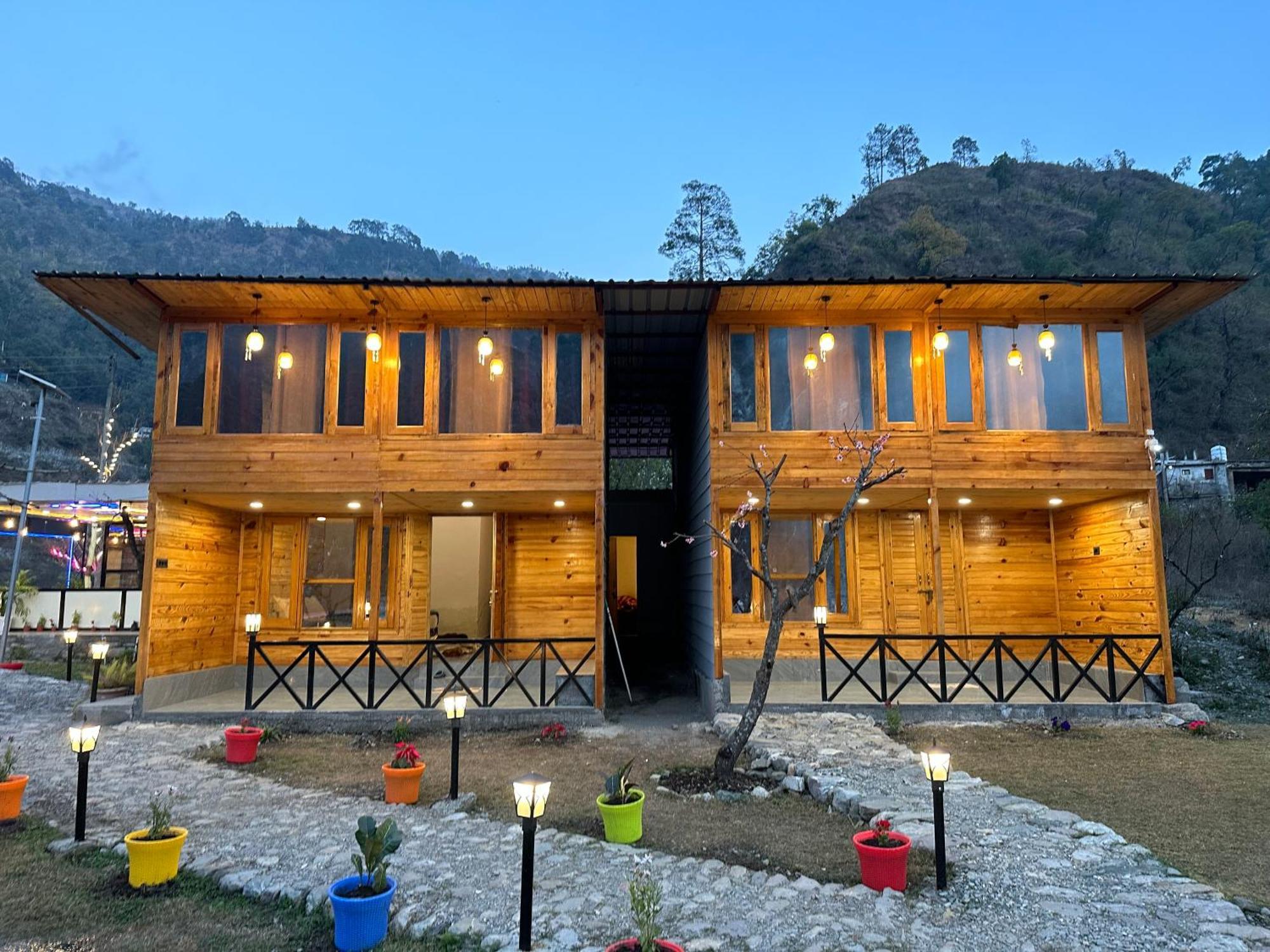 Cabana Riverside Resort - Kainchi Dham Nainital Exterior photo